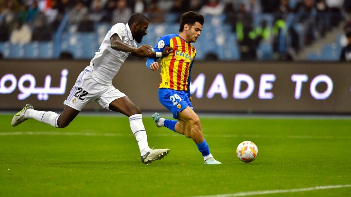 Fran Pérez, Valencia player.