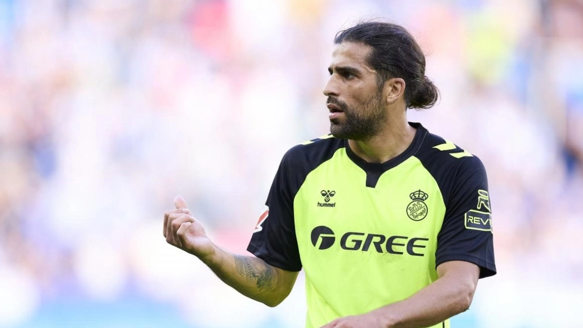 Ricardo Rodríguez in the middle of a match with Real Betis.