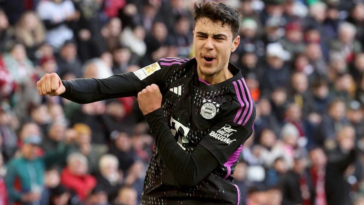 El Manchester City prepara 50 millones por Aleksandar Pavlović