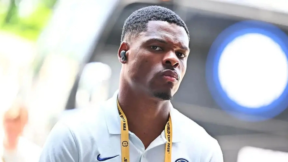 Dumfries only thinks about the Premier League / Tribuna.com