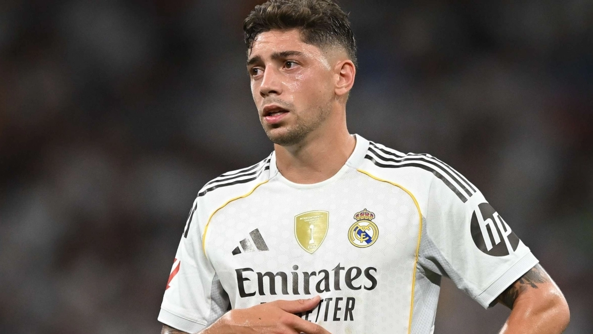 The Manchester United's first bid for Federico Valverde