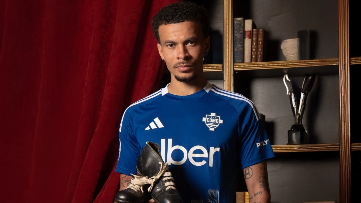 Dele Alli en la presentación con el Como 1907