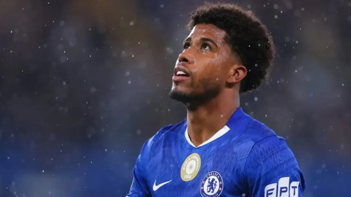 Manchester United is launching for the signing of Andrey Santos