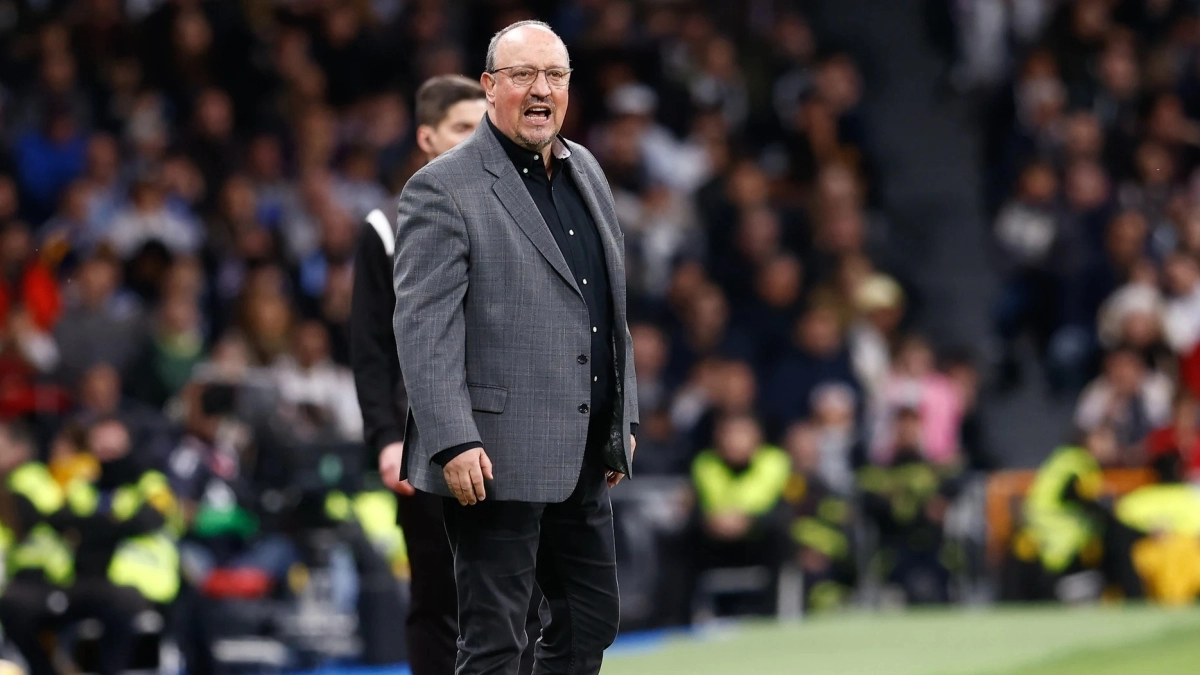 Rafa Benítez signs with Panathinaikos / La Razón