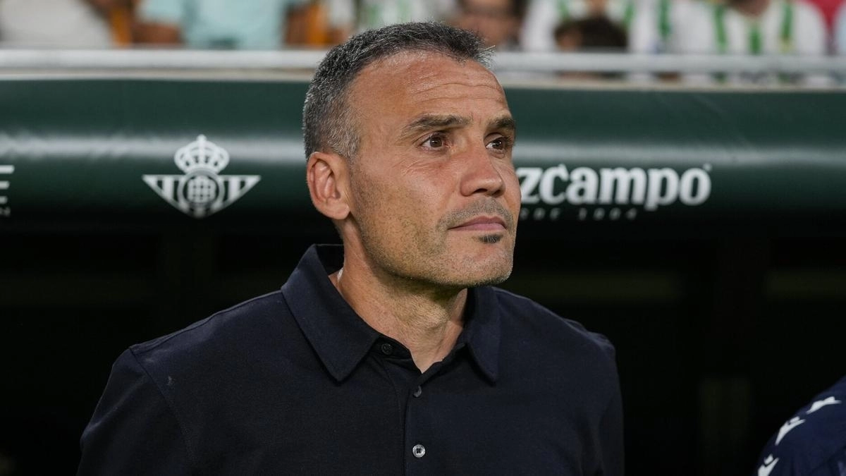 Sergio Francisco, coach of Real Sociedad.