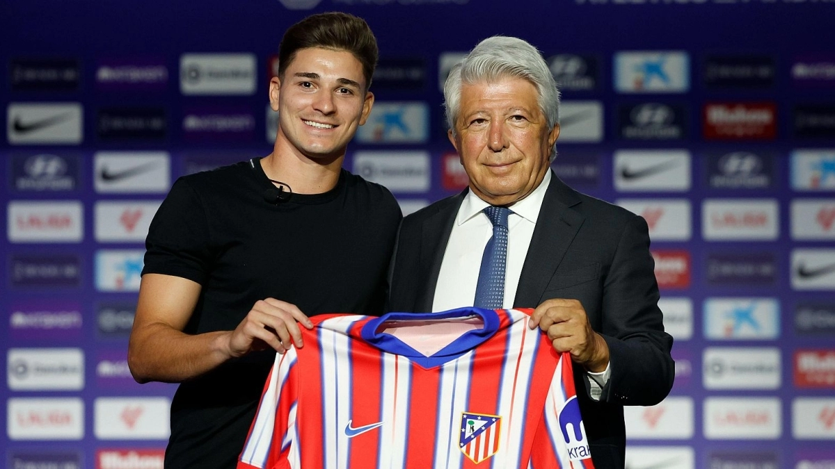 FC Barcelona and the dream of signing Julián Álvarez: a distant wish?