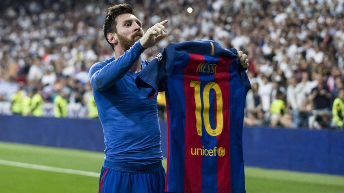 Leo Messi celebra un gol del Barcelona ante el Real Madrid
