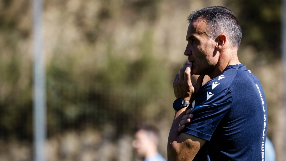 Real Sociedad is considering dismissing their coach and is already considering two candidates.| MARCA