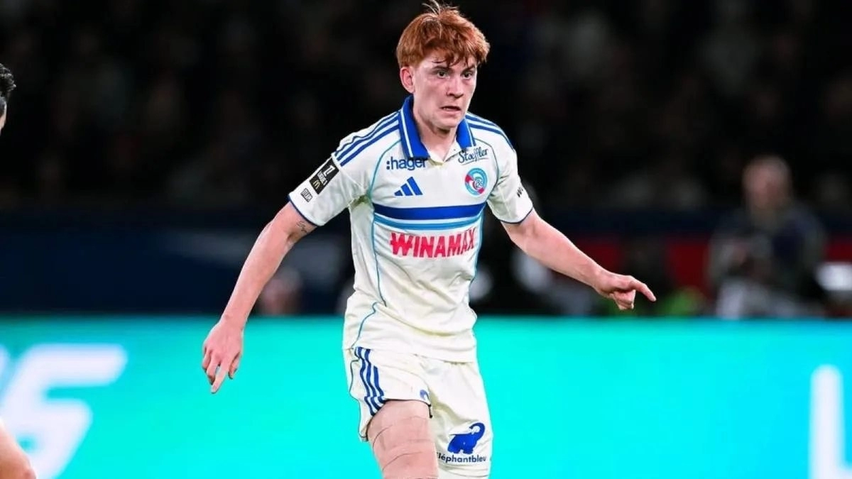 Valentín Barco during a match with Strasbourg