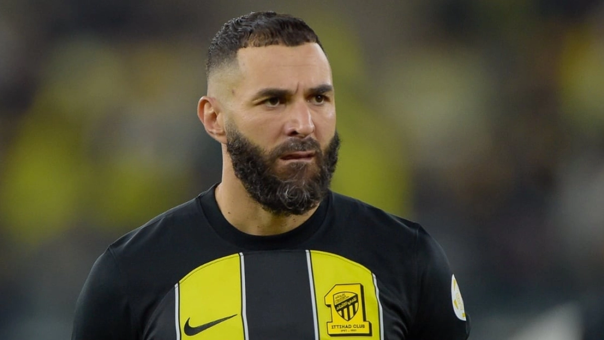 BOMBSHELL: Karim Benzema offers himself to Real Madrid