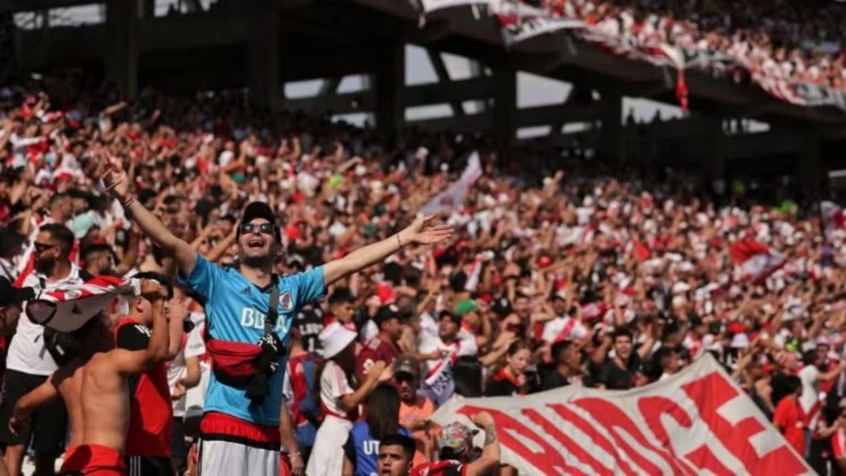 River Plate fans