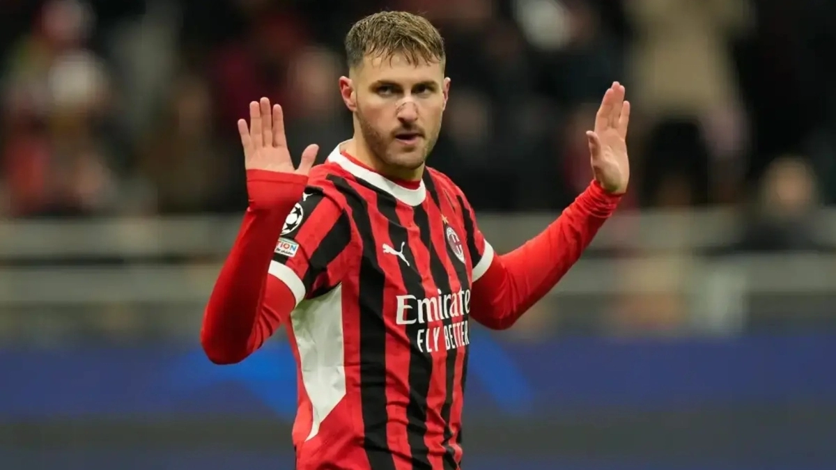 El Milan pone precio de salida a Santiago Giménez