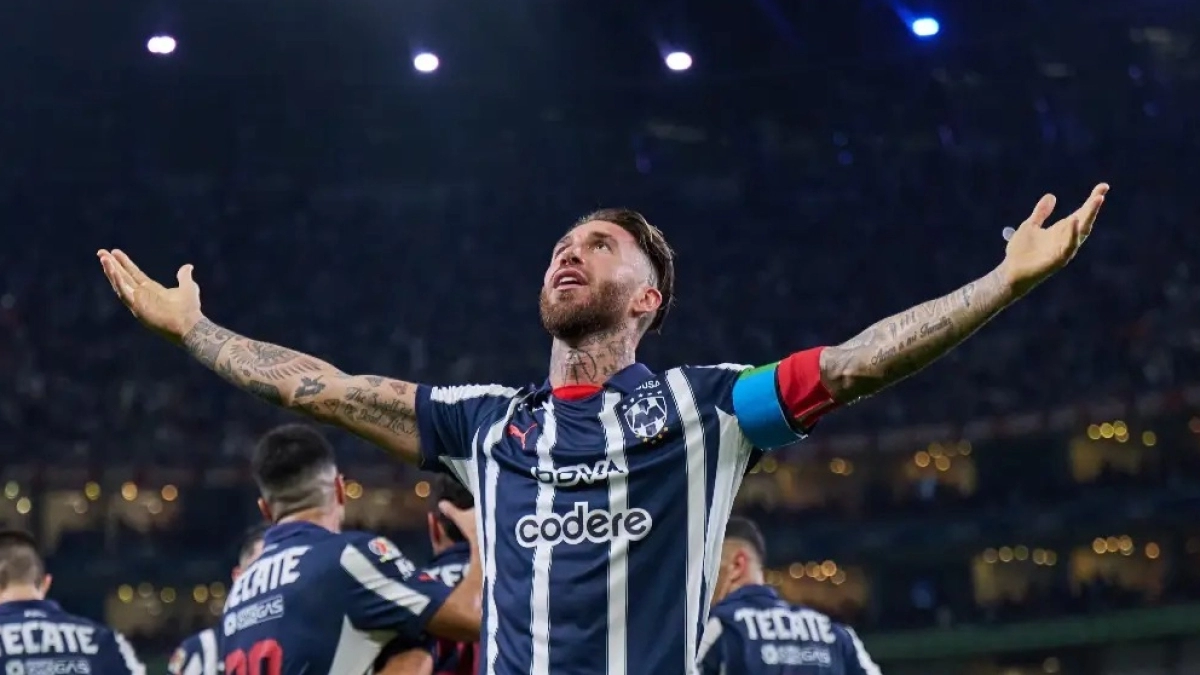 Sergio Ramos se marcha de Rayados / Record