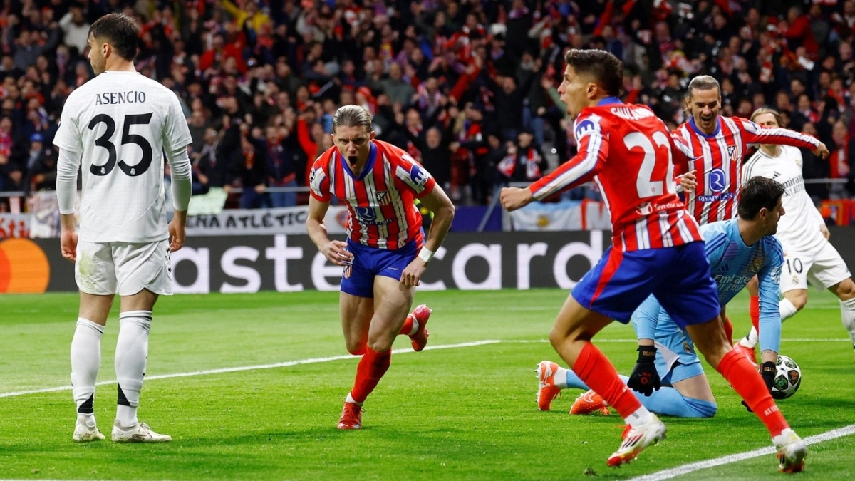Los jugadores del Atlético de Madrid celebran un gol