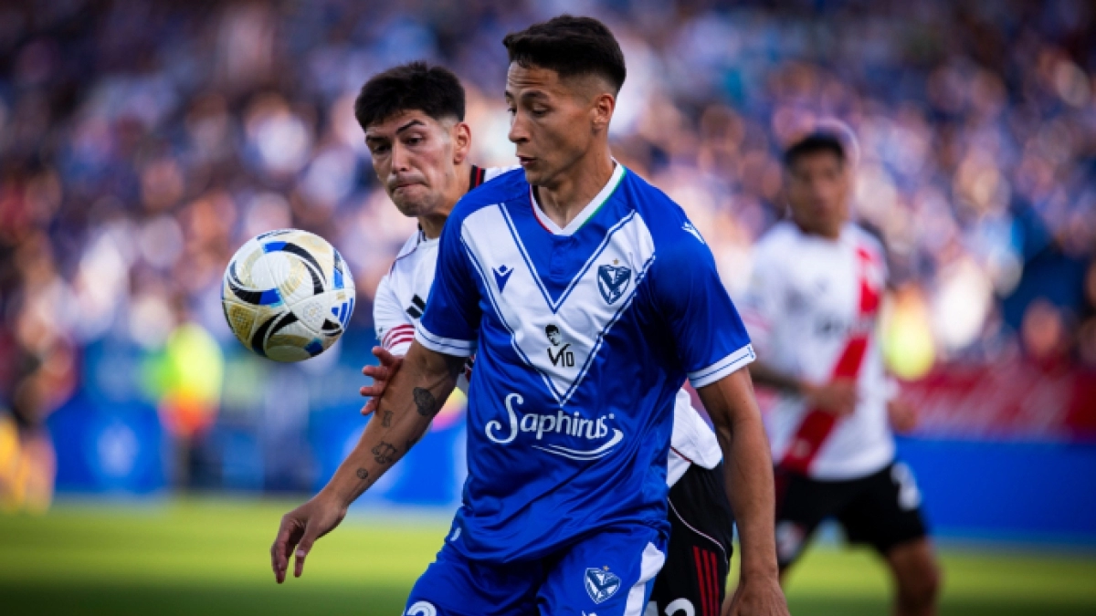 El crack de 18 años de Vélez Sarsfield, muy cerca de fichar por un club de Europa