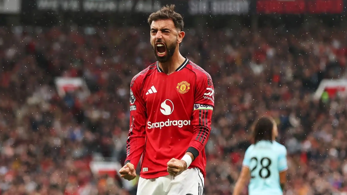 <p>Bruno Fernandes celebrates a goal with Manchester United</p>