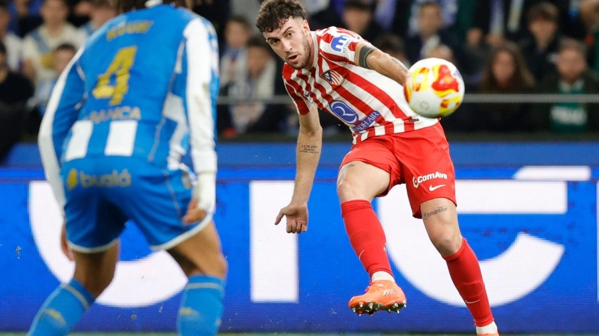 Matteo Ruggeri durante un partido de Copa del Rey con el Atlético de Madrid