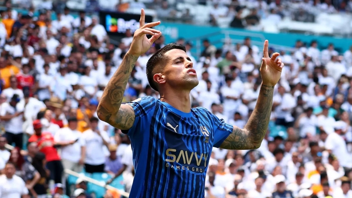 CLOSED: Joao Cancelo returns to Barcelona