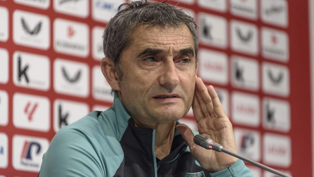 Ernesto Valverde, Athletic Club coach.
