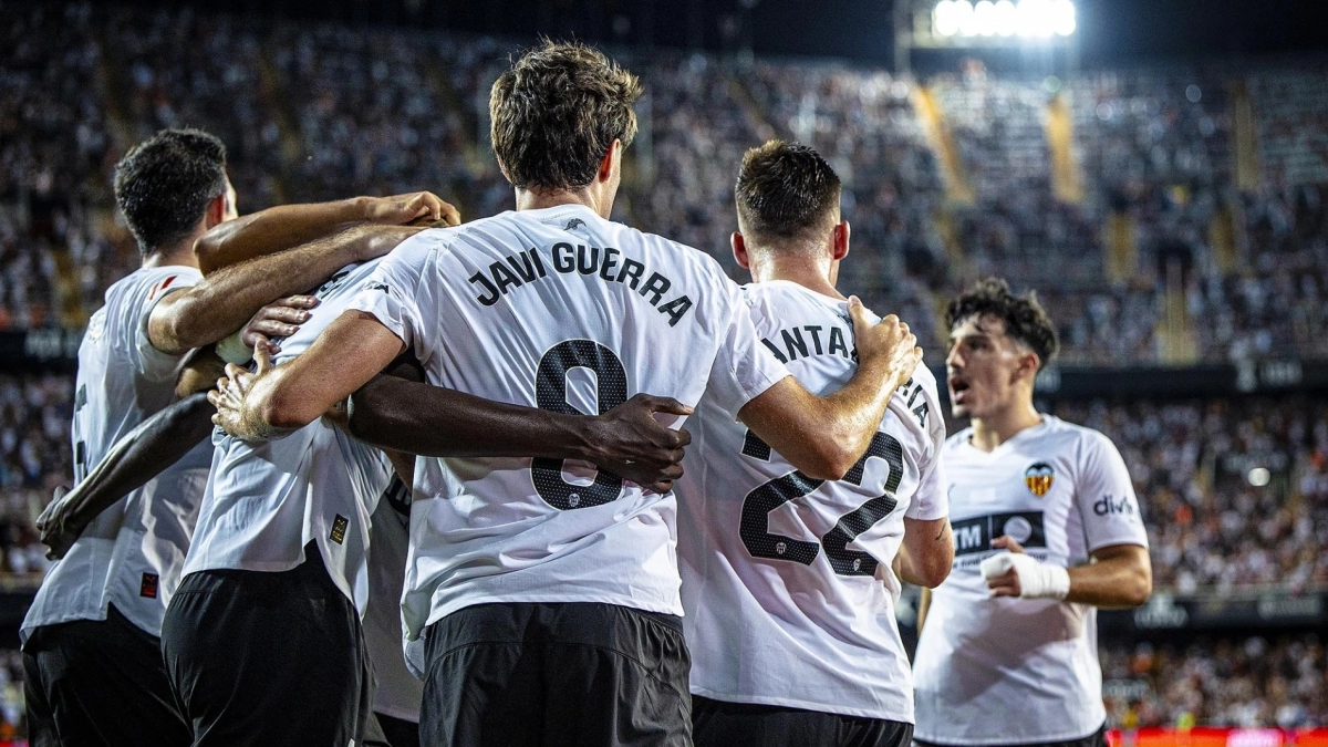 El Valencia cierra el mercado / Valenciacf.com