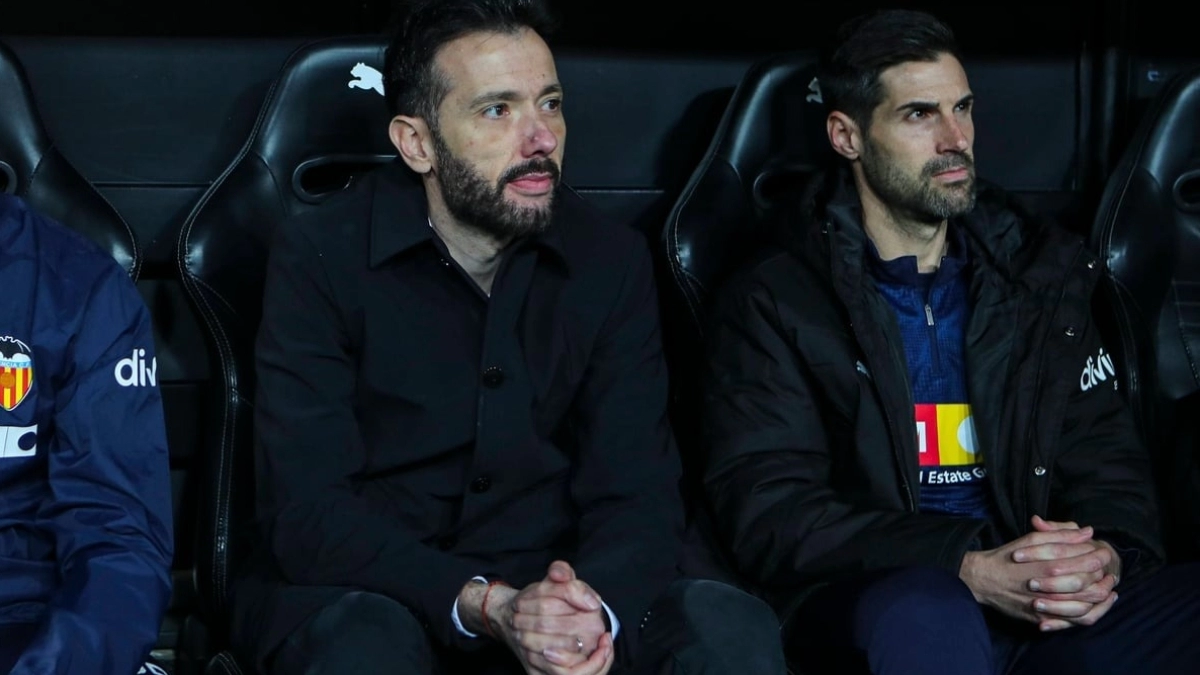 El Valencia ya busca sustituto para Corberán / EstadioDeportivo