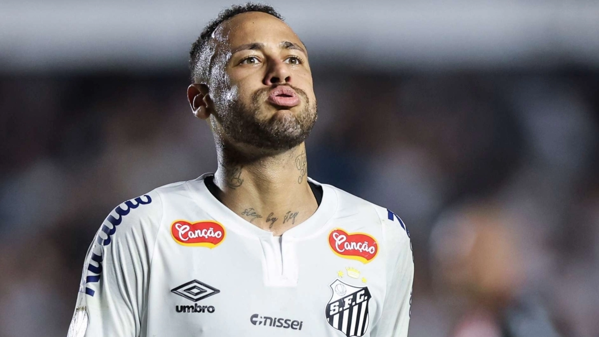 Neymar could leave football / goal