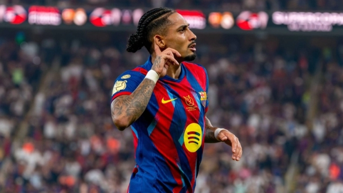 Barcelona is looking in the Premier League for Raphinha's replacement.