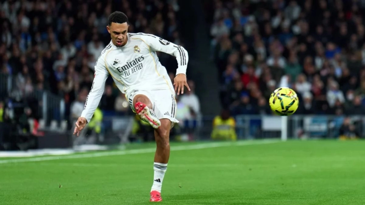 Trent Alexander-Arnold during a match with Real Madrid