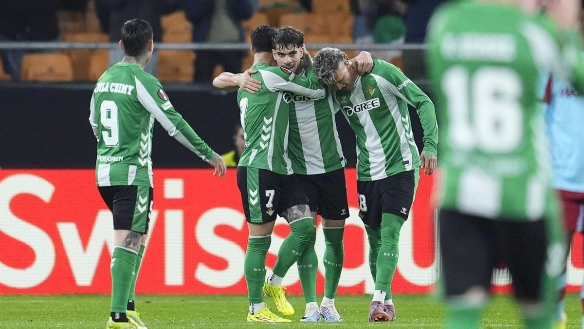 Fábio Silva returns to Betis' agenda / Eldesmarque