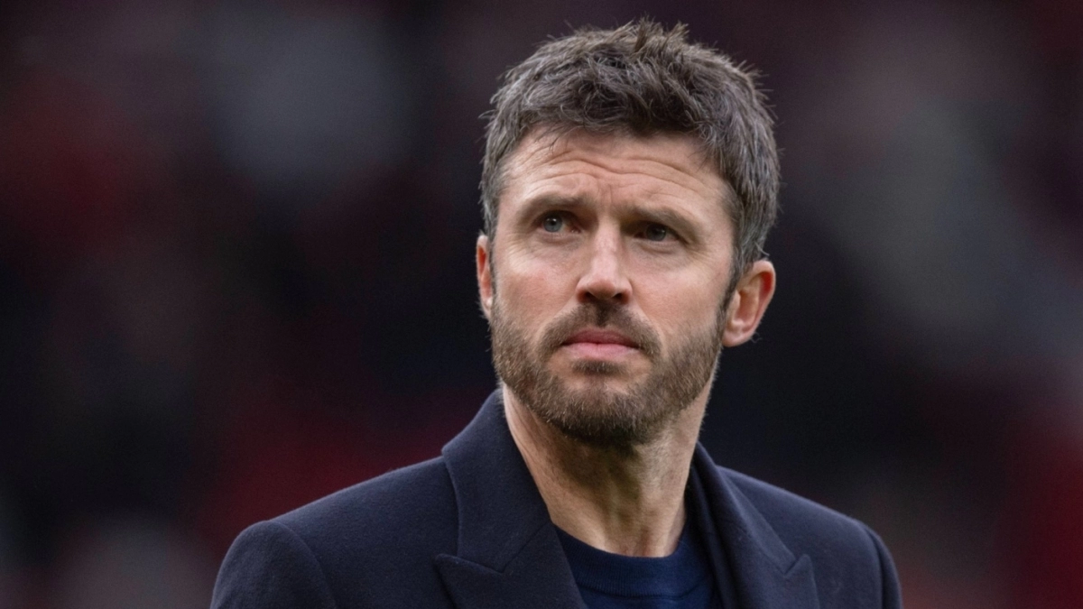 Manchester United is preparing €100M to close two signings.