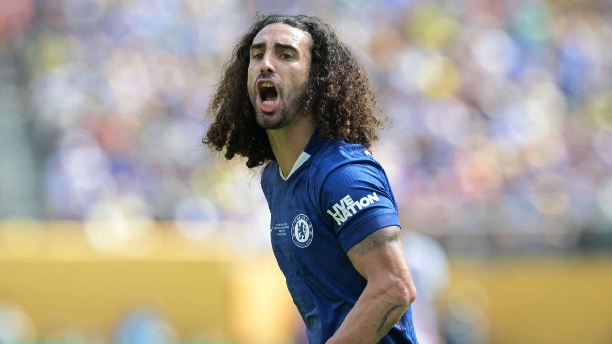 Marc Cucurella appears as an option for Barcelona / Goal