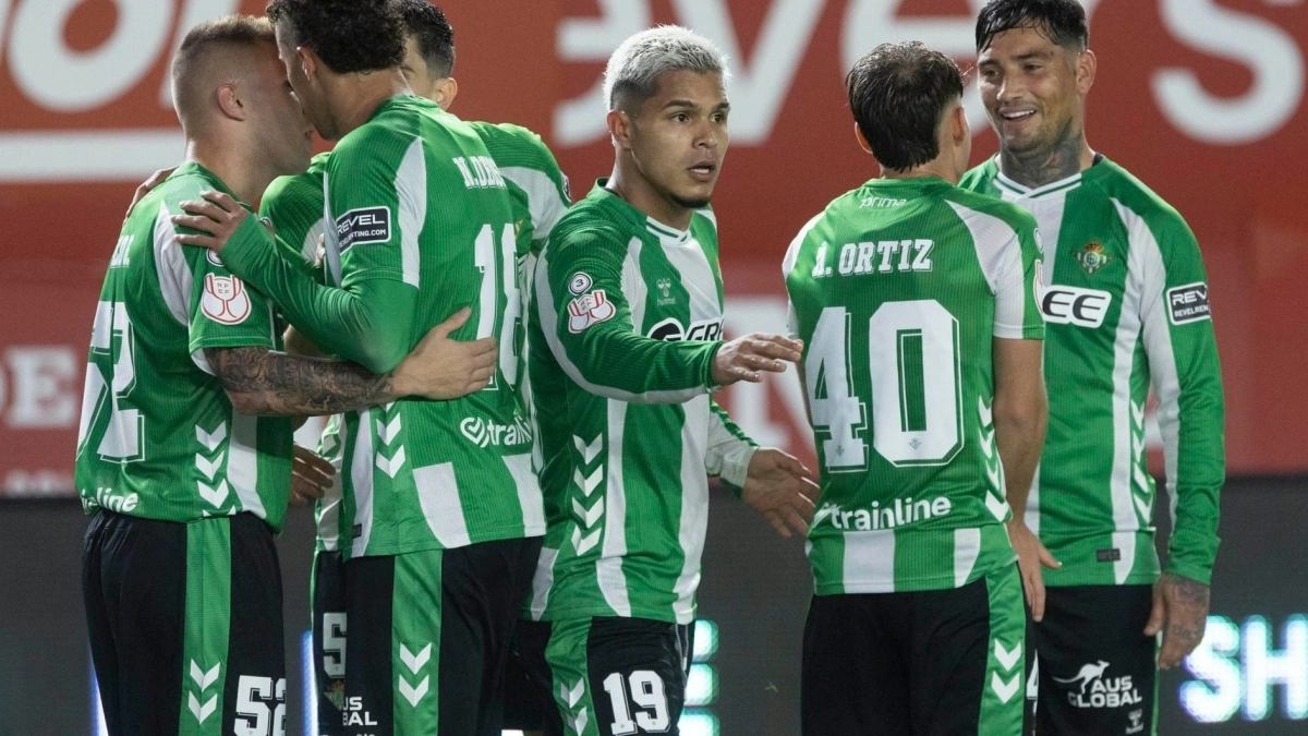 Betis is interested in Ounahi / Eldesmarque