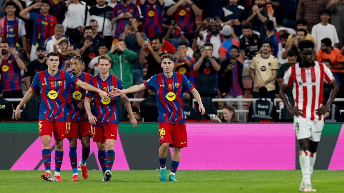 El PSG viene a por Frenkie De Jong / Kirolak