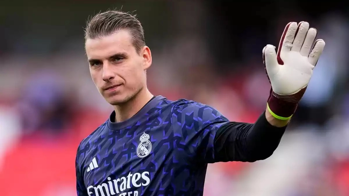 Lunin busca protagonismo fuera del Real Madrid / E-Noticies