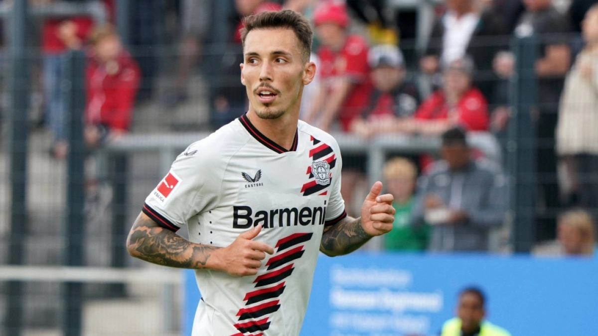 Grimaldo no fichará por el Barcelona / Transfermarkt