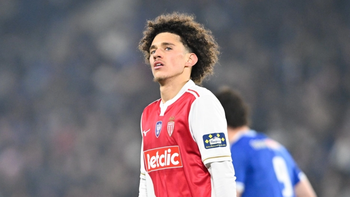 El Manchester United se lanza a por Maghnes Akliouche