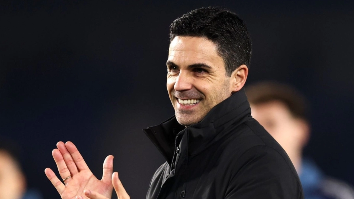 Arsenal finds replacement for its midfield