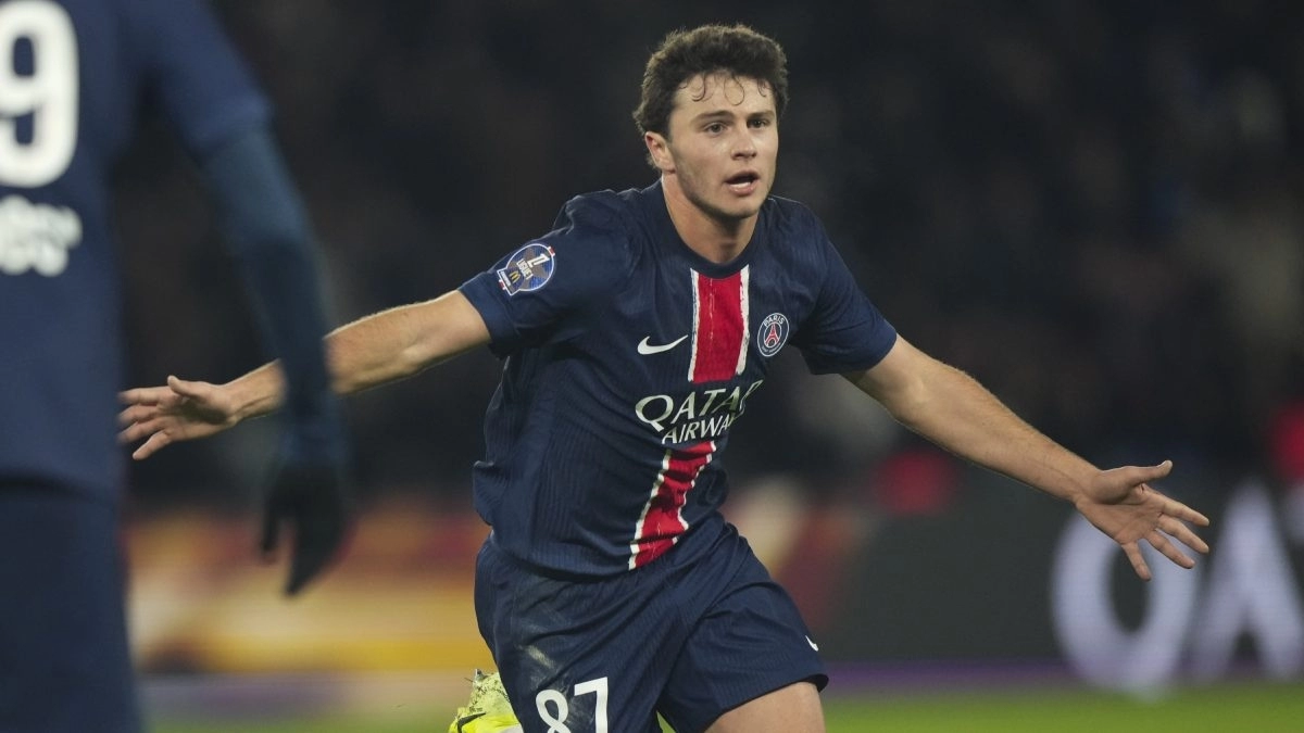 Joao Neves celebra un gol anotado con el PSG