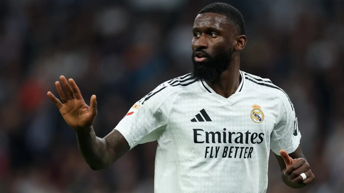 Antonio Rüdiger durante un partido con el Real Madrid