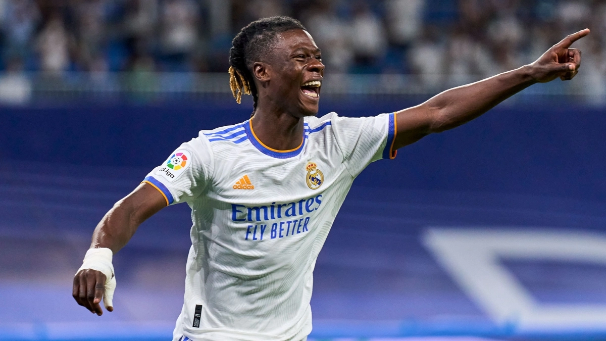 Real Madrid receives a tempting offer for Camavinga