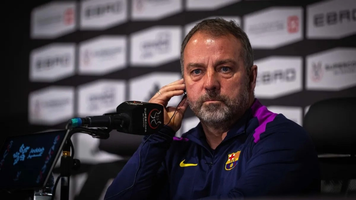 Hansi Flick durante una rueda de prensa con el FC Barcelona