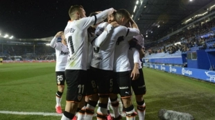 "El Valencia anuncia la salida de 5 futbolistas./ Foto: MARCA"