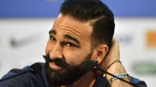Adil Rami vuelve a quedar libre, ni debuta con el Sochi / Besoccer.com