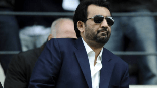 El primer paso para la salida de Al-Thani del Málaga "Foto: El País"