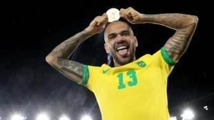 Bombazo: Xavi dice sí a la vuelta de Dani Alves / Okdiario.com