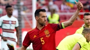 Busquets se suma a la rampa de salida del FC Barcelona. Foto: El Periódico