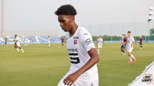 Mathys Tel pone rumbo a Múnich. Foto: @staderennais