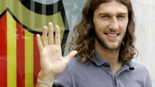 Diez jugadores del barça que no queremos recordar / LAvanguardia.com