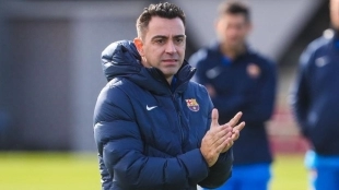 Los 4 centrales perfectos para el juego de Xavi.