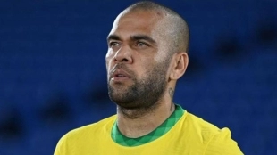 Dani Alves anuncia que volverá a las canchas en 2022